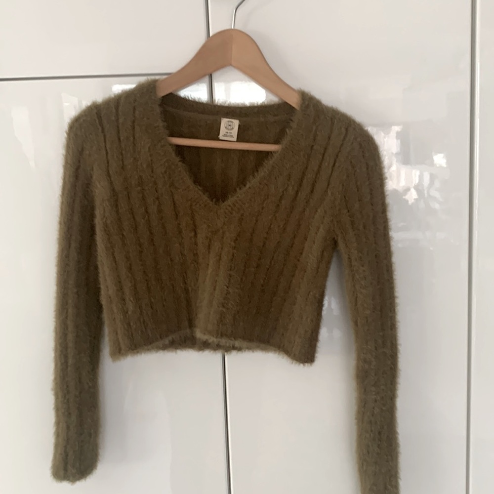 Urban Outfitter olive extra crop thick stretch soft chenille. Exc.cond. Worn 1X